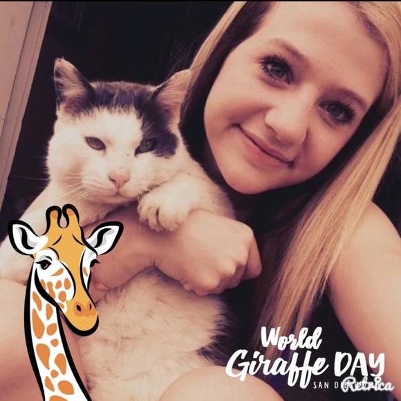 Meet your Posher, Kris - Picture 1 of 1